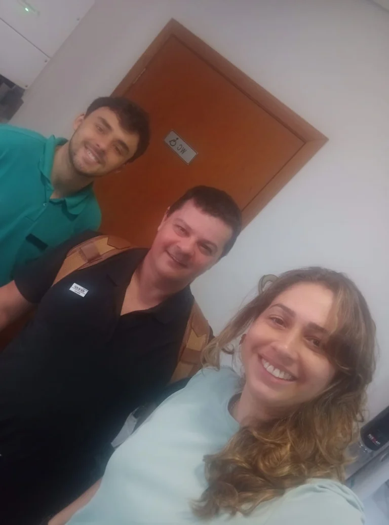 04-11-2025-Consultoria-Financeira-na-Henrimar-Assis-SP